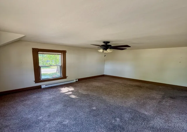 Homes for sale in Dixon, IL | 913 W 4th St, Dixon, IL 61021 | MLS# 12642608