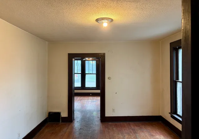 Listing Photo 3 - Condo for sale in building located at 913 W 4th St, Dixon, IL 61021