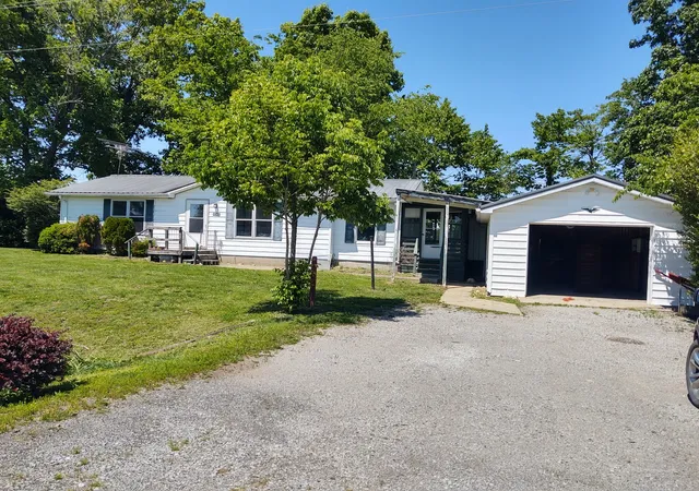 3rd image of 1045 Ozark Rd, Ozark, IL 62972 | MLS# 12642731