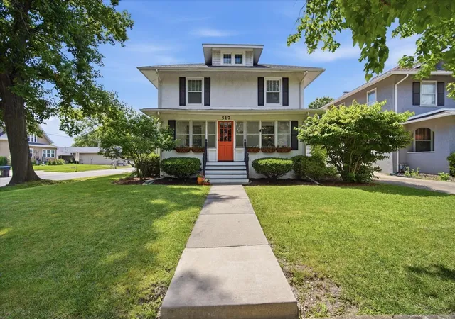 Homes for sale in Bloomington, IL | 517 Vale St, Bloomington, IL 61701 | MLS# 12642779