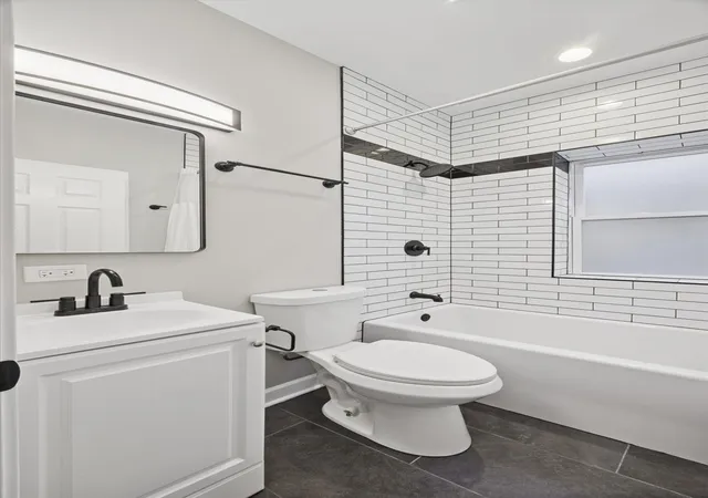 4th image of 8018 S Harvard Ave, Chicago, IL 60620 | MLS# 12642930