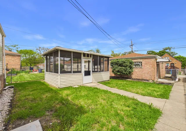 19th image of 10615 S Vernon Ave, Chicago, IL 60628 | MLS# 12642988