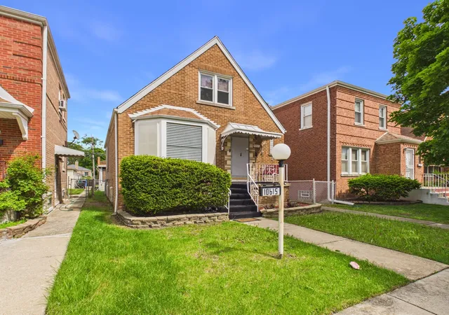 2nd image of 10615 S Vernon Ave, Chicago, IL 60628 | MLS# 12642988