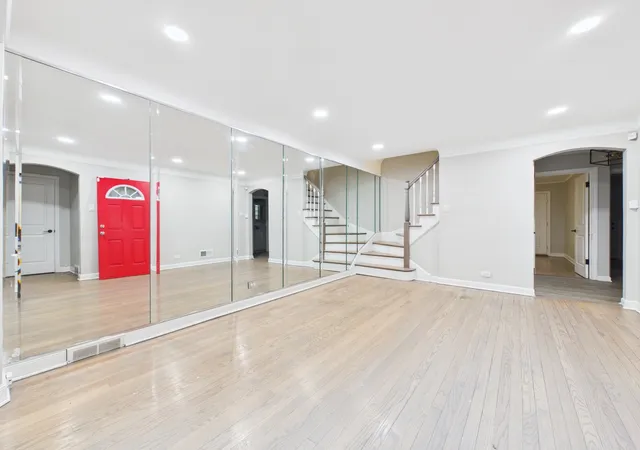 3rd image of 10615 S Vernon Ave, Chicago, IL 60628 | MLS# 12642988