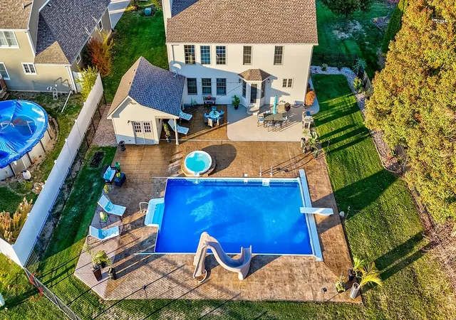 5th image of 1123 Country Oak Dr, Ottawa, IL 61350 | MLS# 12643058