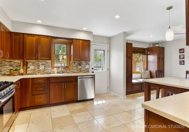 Photo 4 of Single family home for sale at 652 Princeton Ln, New Lenox, IL 60451 | MLS# 12643082 | Listing updated on 2026-09-23