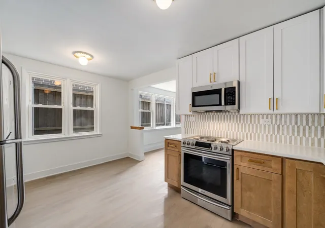 3rd image of 5516 W Higgins Ave, Chicago, IL 60630