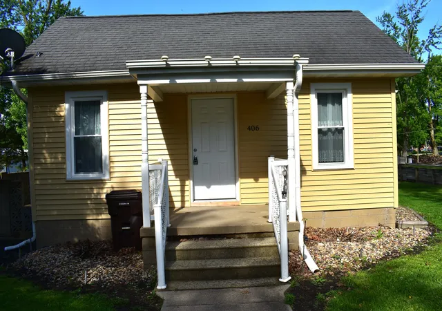 3rd image of 406 N Birch St, Wenona, IL 61377 | MLS# 12643635