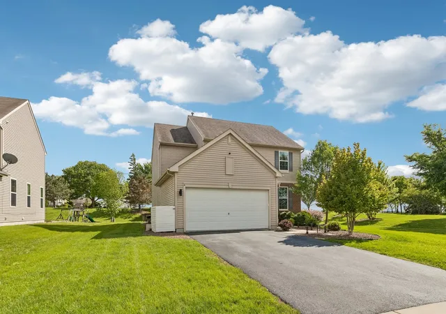 Photo 1 of Single family home for sale at 402 Cahokia St, Joliet, IL 60431 | MLS# 12643653 | Listing updated on 2026-09-19