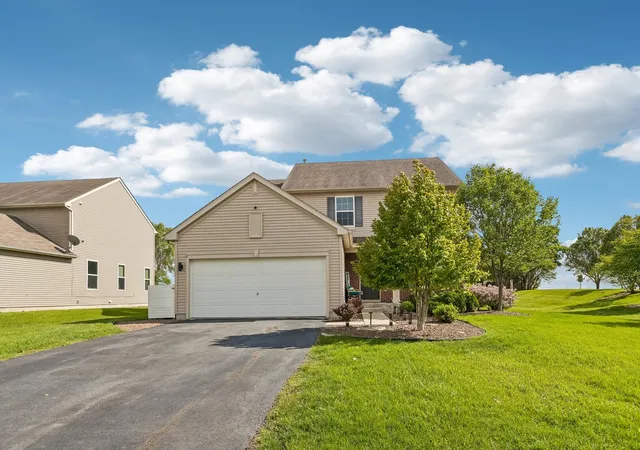 Photo 2 of Single family home for sale at 402 Cahokia St, Joliet, IL 60431 | MLS# 12643653 | Listing updated on 2026-09-19