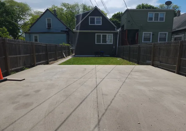 Homes for sale in Chicago, IL | 2102 W 68th Pl, Chicago, IL 60636 | MLS# 12643840