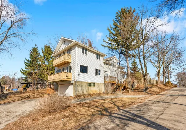 3rd image of 49 N Lake Ave, Fox Lake, IL 60020 | MLS# 12644013