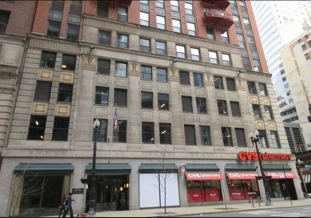 Homes for sale in Chicago, IL | 208 W Washington St #1404, Chicago, IL 60606 | MLS# 12644120