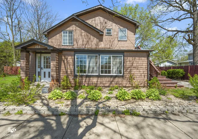 Photo 1 of Single family home for sale at 103 E Saint Marys St, Minooka, IL 60447 | MLS# 12644126 | Listing updated on 2026-06-04