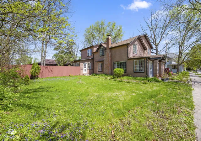 Photo 2 of Single family home for sale at 103 E Saint Marys St, Minooka, IL 60447 | MLS# 12644126 | Listing updated on 2026-06-04