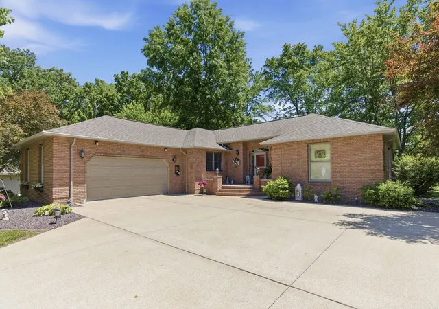 Photo 1 of Single family home for sale at 9916 Karnes Rd, West Frankfort, IL 62896 | MLS# 12644267 | Listing updated on 2026-09-01