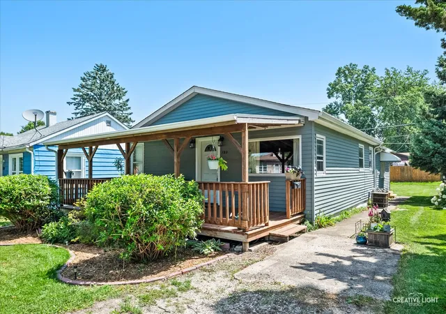 Homes for sale in Joliet, IL | 122 Barr Elms Ave, Joliet, IL 60433 | MLS# 12644341