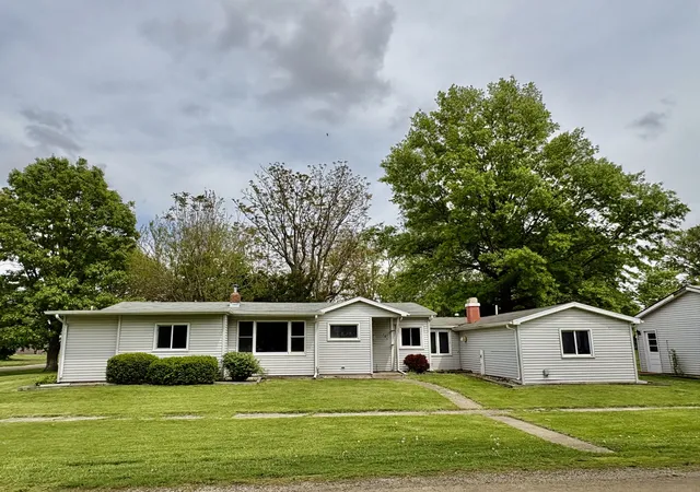 4th image of 101 S Sheridan St, Lostant, IL 61334 | MLS# 12644354