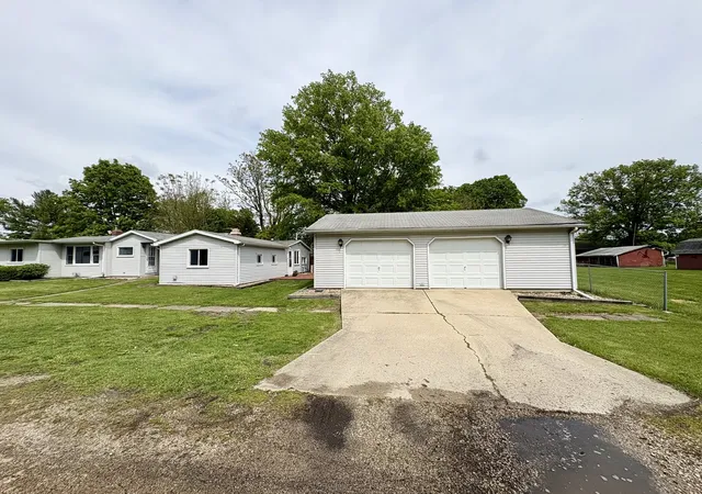 3rd image of 101 S Sheridan St, Lostant, IL 61334 | MLS# 12644354