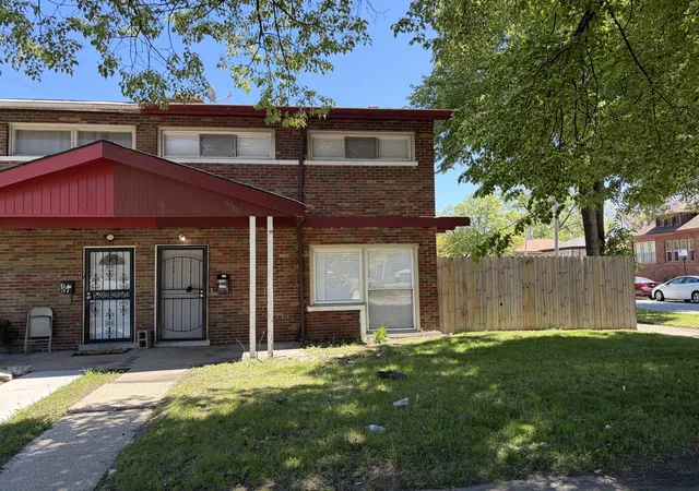 Photo 2 of Single family home for sale at 6759 S Calumet Ave, Chicago, IL 60637 | MLS# 12644355 | Listing updated on 2026-09-14