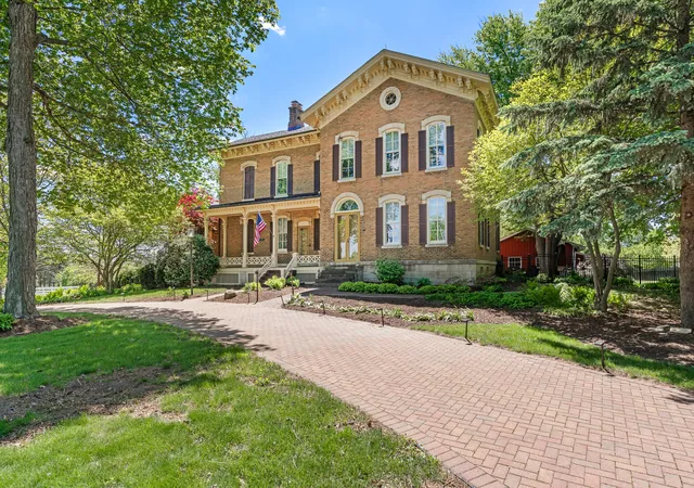 2nd image of 1542 Plainfield Rd, Oswego, IL 60543 | MLS# 12644617