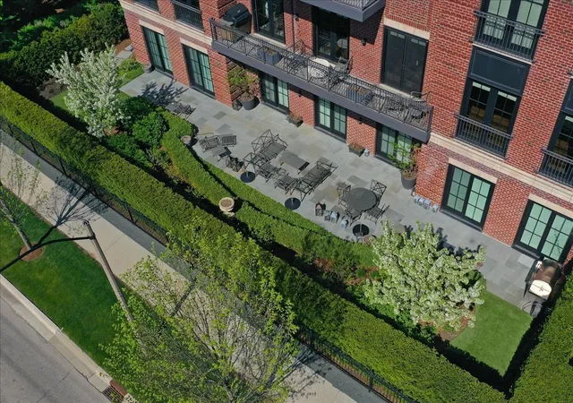 37th image of 727 N Mckinley Rd #100, Lake Forest, IL 60045 | MLS# 12644708