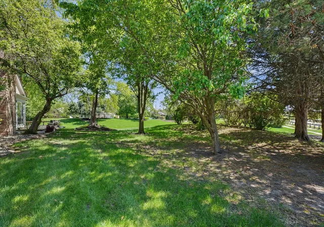 image of 2032 Bentbrook Dr, Champaign, IL 61822