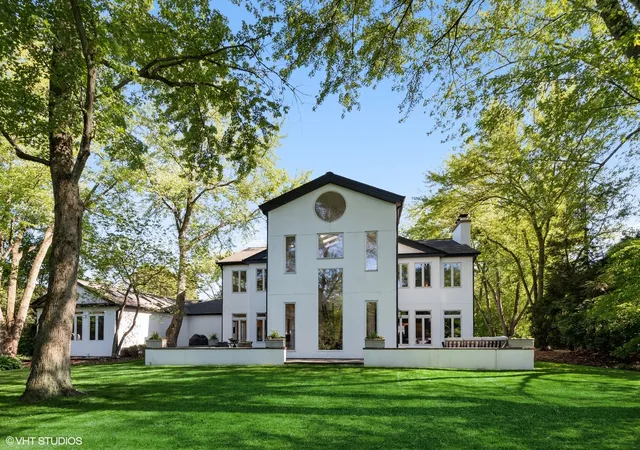 Homes for sale in Lake Forest, IL | 790 W Deerpath Rd, Lake Forest, IL 60045 | MLS# 12644955