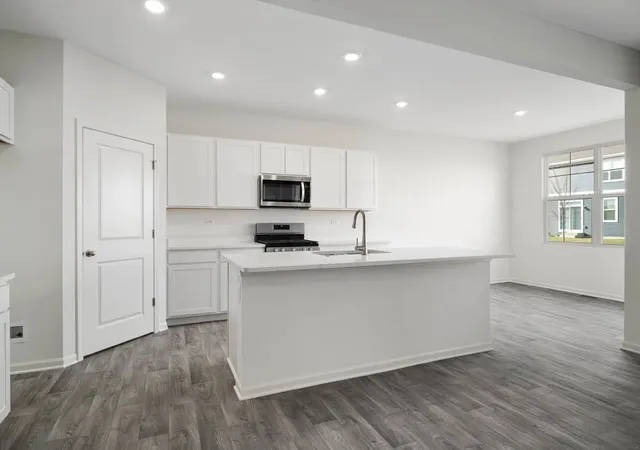 4th image of 6215 Longford Ln, Tinley Park, IL 60477 | MLS# 12644969