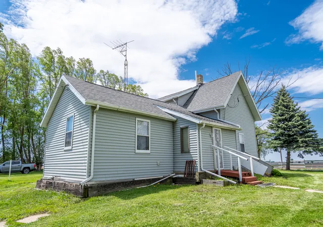 Photo 4 of Single family home for sale at 1274 Whitney Rd, Amboy, IL 61310 | MLS# 12644972 | Listing updated on 2026-09-27