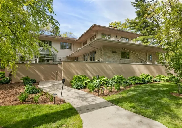Homes for sale in Highland Park, IL | 3464 Old Mill Rd, Highland Park, IL 60035 | MLS# 12645085