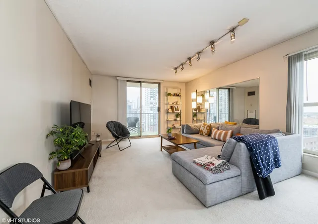 2nd image of 1212 N La Salle Dr #1409, Chicago, IL 60610 | MLS# 12645252