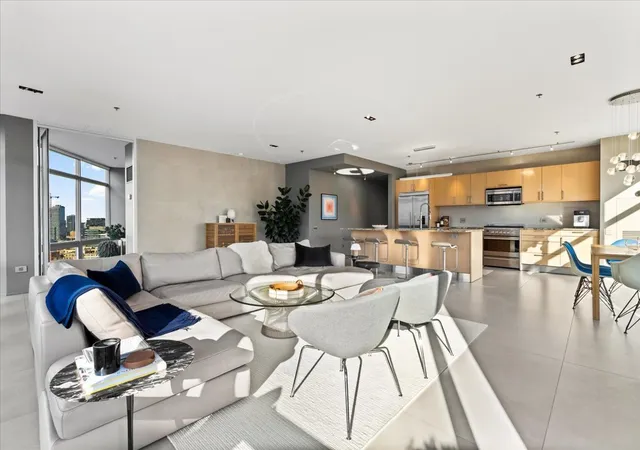 Homes for sale in Chicago, IL | 510 W Erie St #1801, Chicago, IL 60654 | MLS# 12645277