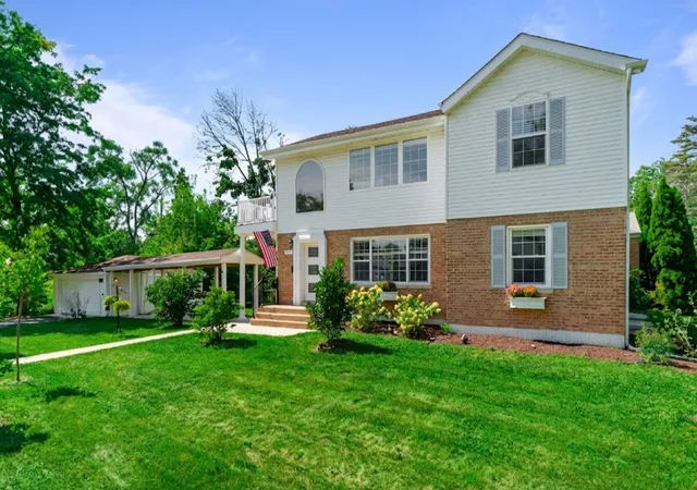 Photo 1 of Single family home for sale at 201 W Potomac Ave, Lombard, IL 60148 | MLS# 12645332 | Listing updated on 2026-09-20