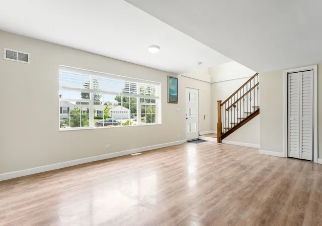 Photo 3 of Single family home for sale at 201 W Potomac Ave, Lombard, IL 60148 | MLS# 12645332 | Listing updated on 2026-09-14