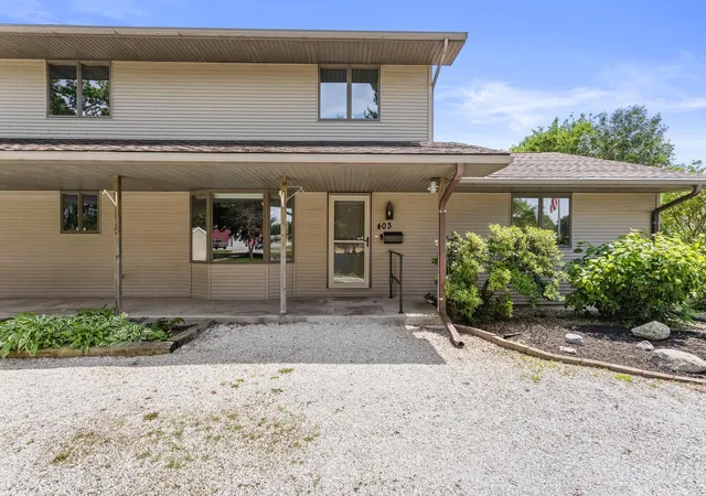Homes for sale in Tolono, IL | 403 Woodworth Dr, Tolono, IL 61880 | MLS# 12645379