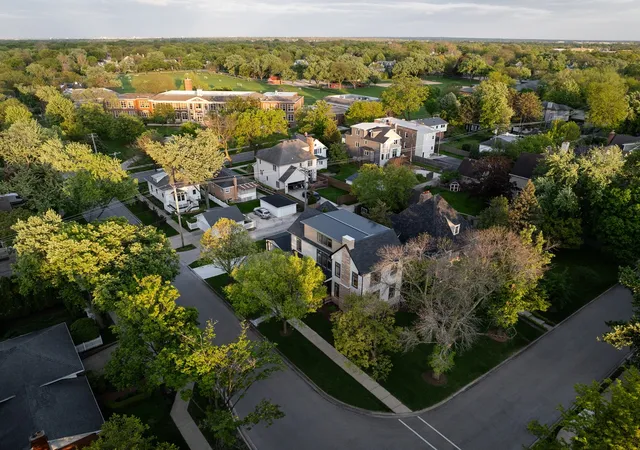 Photo 3 of Single family home for sale at 516 W 6th Street, Hinsdale, IL 60521 | MLS# 12645425 | Listing updated on 2026-09-13