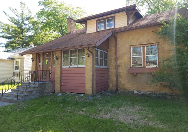 Homes for sale in South Holland, IL | 14961 Perry Ave, South Holland, IL 60473 | MLS# 12645516