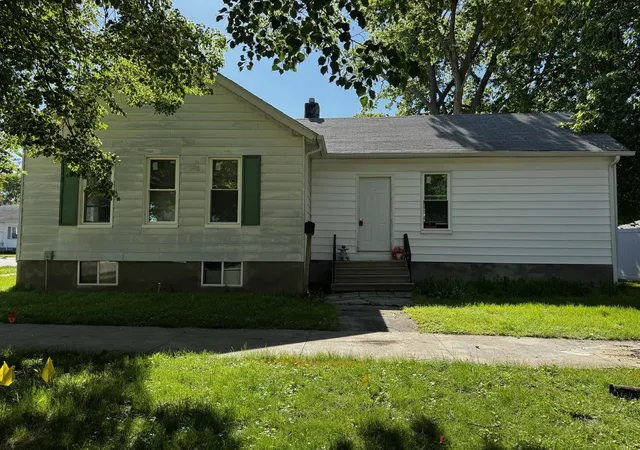Homes for sale in Pontiac, IL | 801 N Mill St, Pontiac, IL 61764 | MLS# 12645540