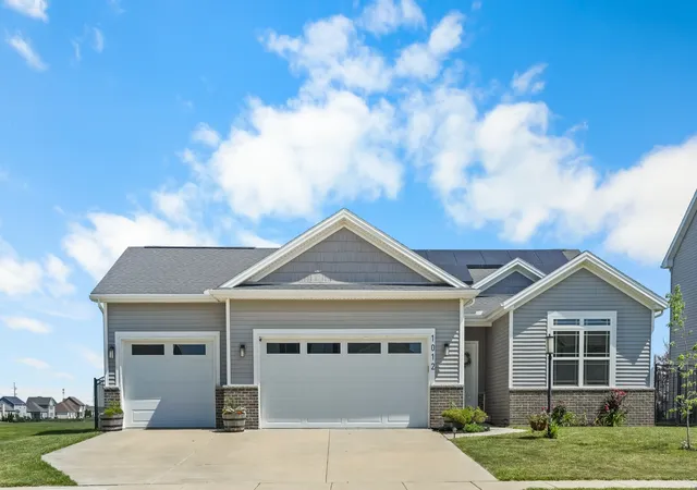 Photo 3 of Single family home for sale at 1012 Declaration Dr, Savoy, IL 61874 | MLS# 12645551 | Listing updated on 2026-10-13