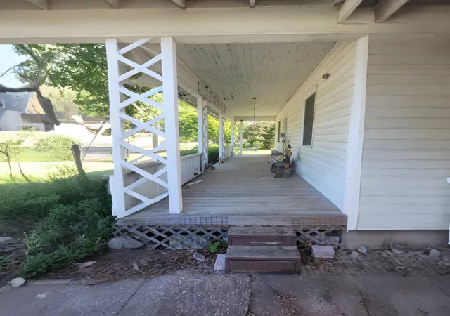 Homes for sale in Murphysboro, IL | 919 N 7Th St, Murphysboro, IL 62966 | MLS# 12645610