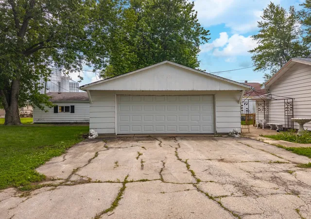 Homes for sale in Cabery, IL | 302 Norton St, Cabery, IL 60919 | MLS# 12645630
