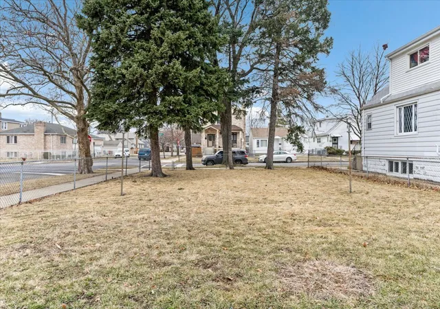 3rd image of 3301 N Ozanam Ave, Chicago, IL 60634 | MLS# 12645662