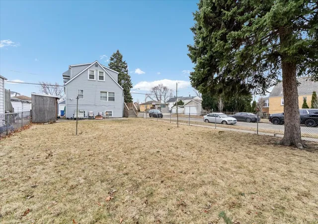 4th image of 3301 N Ozanam Ave, Chicago, IL 60634 | MLS# 12645662