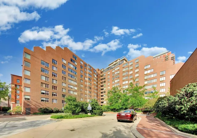 801 S Plymouth Ct, 801 S Plymouth Ct, Chicago, IL 60605