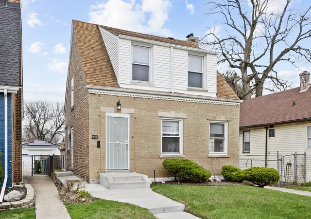 Photo 1 of Single family home for sale at 8435 S Cregier Ave, Chicago, IL 60617 | MLS# 12645739 | Listing updated on 2026-09-14