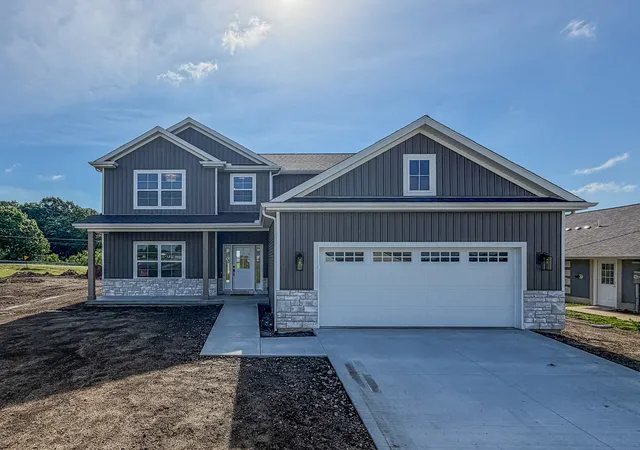 1st image of 506 N Beacon Hill Cir, Urbana, IL 61802 | MLS# 12645757