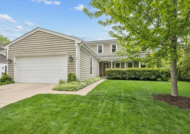 Homes for sale in Lake Forest, IL | 250 Wilshire Rd, Lake Forest, IL 60045 | MLS# 12645941