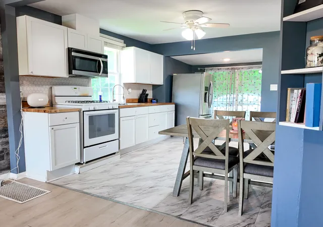Photo 4 of Single family home for sale at 365 New Ave, Lockport, IL 60441 | MLS# 12646079 | Listing updated on 2026-09-01
