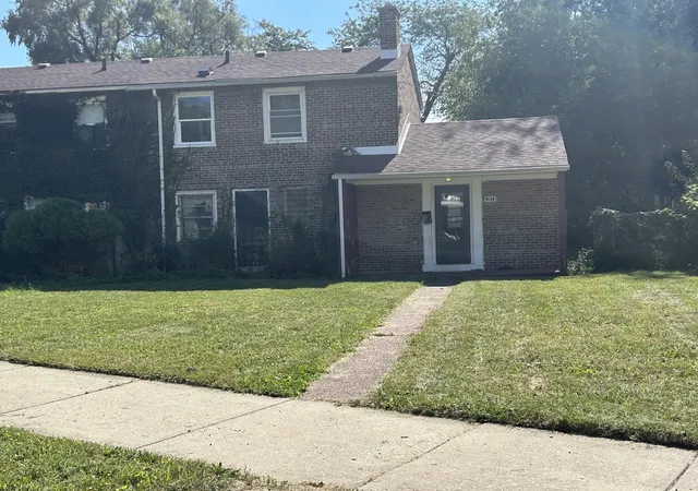 Townhouse for sale at 9148 S Burnside Ave, Chicago, IL 60619 | MLS# 12646108